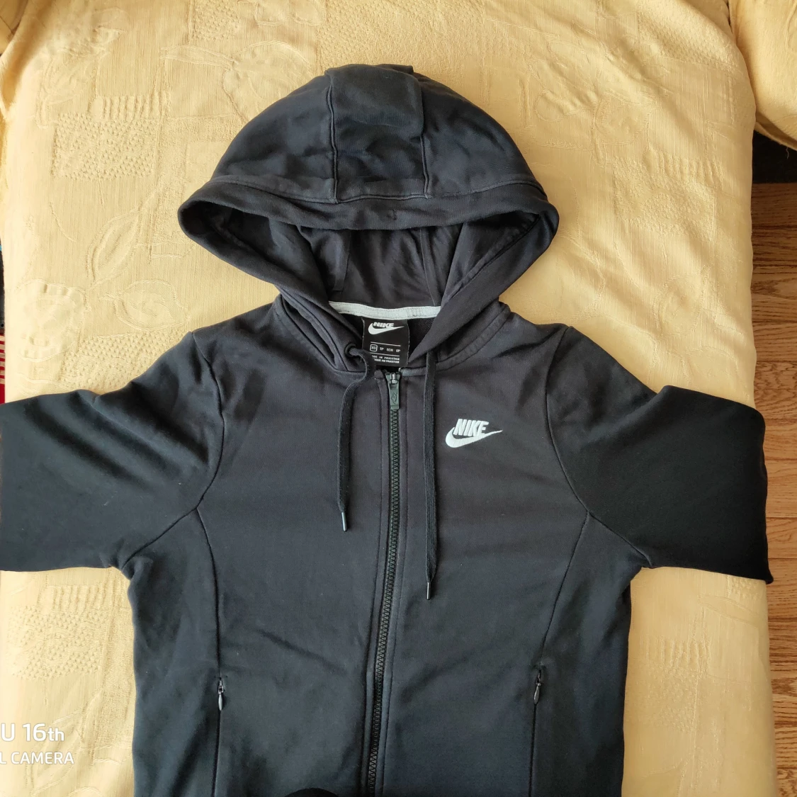 Svart hoodiejacka från Nike