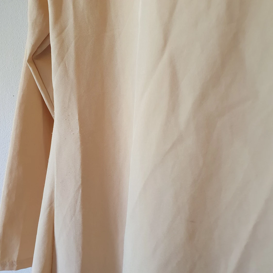 Beige trenchcoat från Honeycake - 3