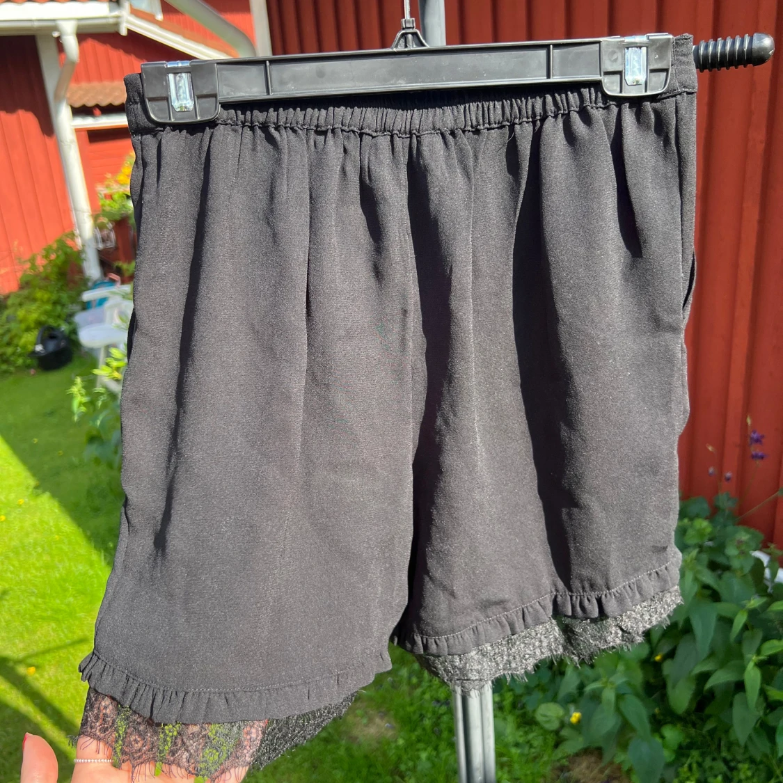 Svarta shorts med spets från Pieces - 1
