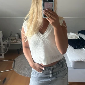 Vit stickad topp - Vit stickad topp