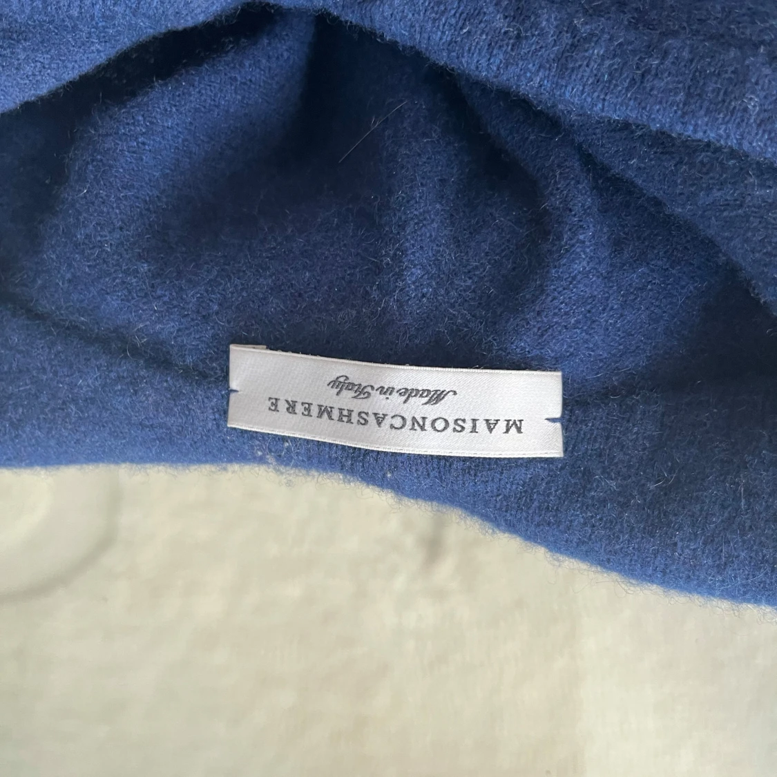 Mörkblå hoodie i kashmir från Maison Cashmere storlek XS - 3