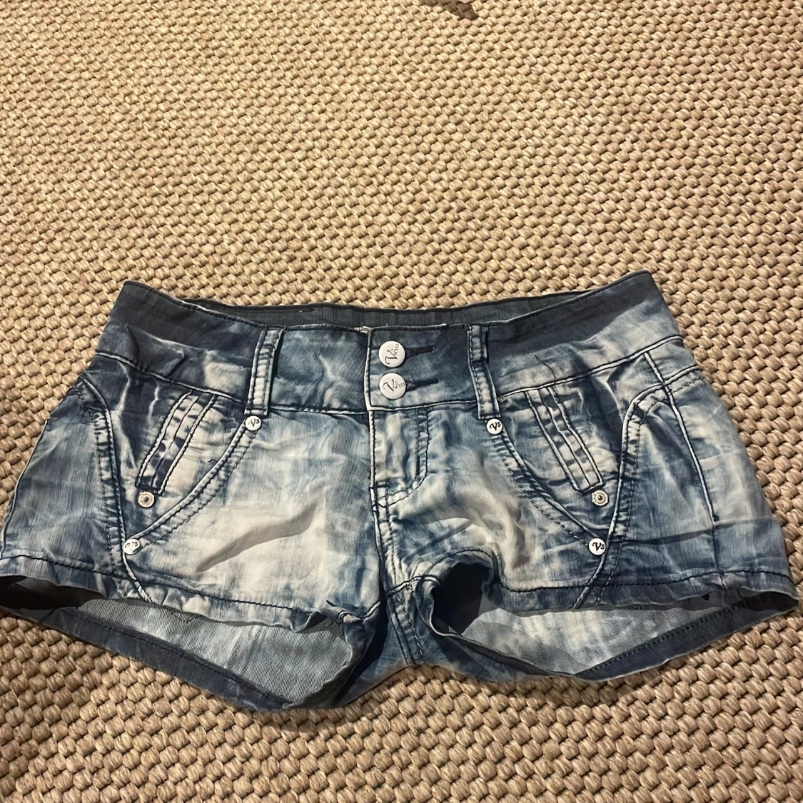 Blå jeansshorts