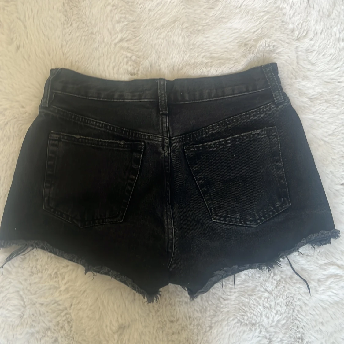 Svarta jeansshorts från MNG - 1