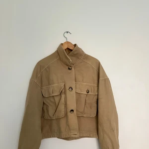 Beige ”jeans” jacka - Snygg beige jeans jacka
