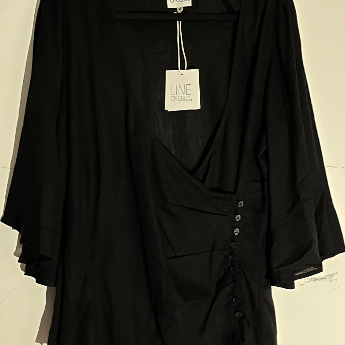 Svart blus från Line of Oslo - 2