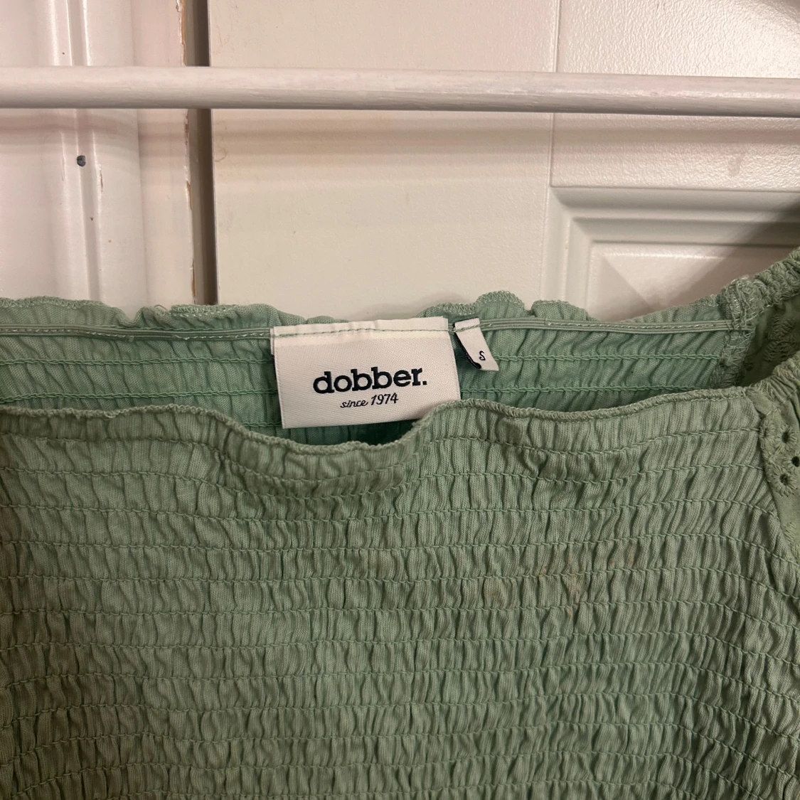 Grön offshoulder blus från Dobber - 1