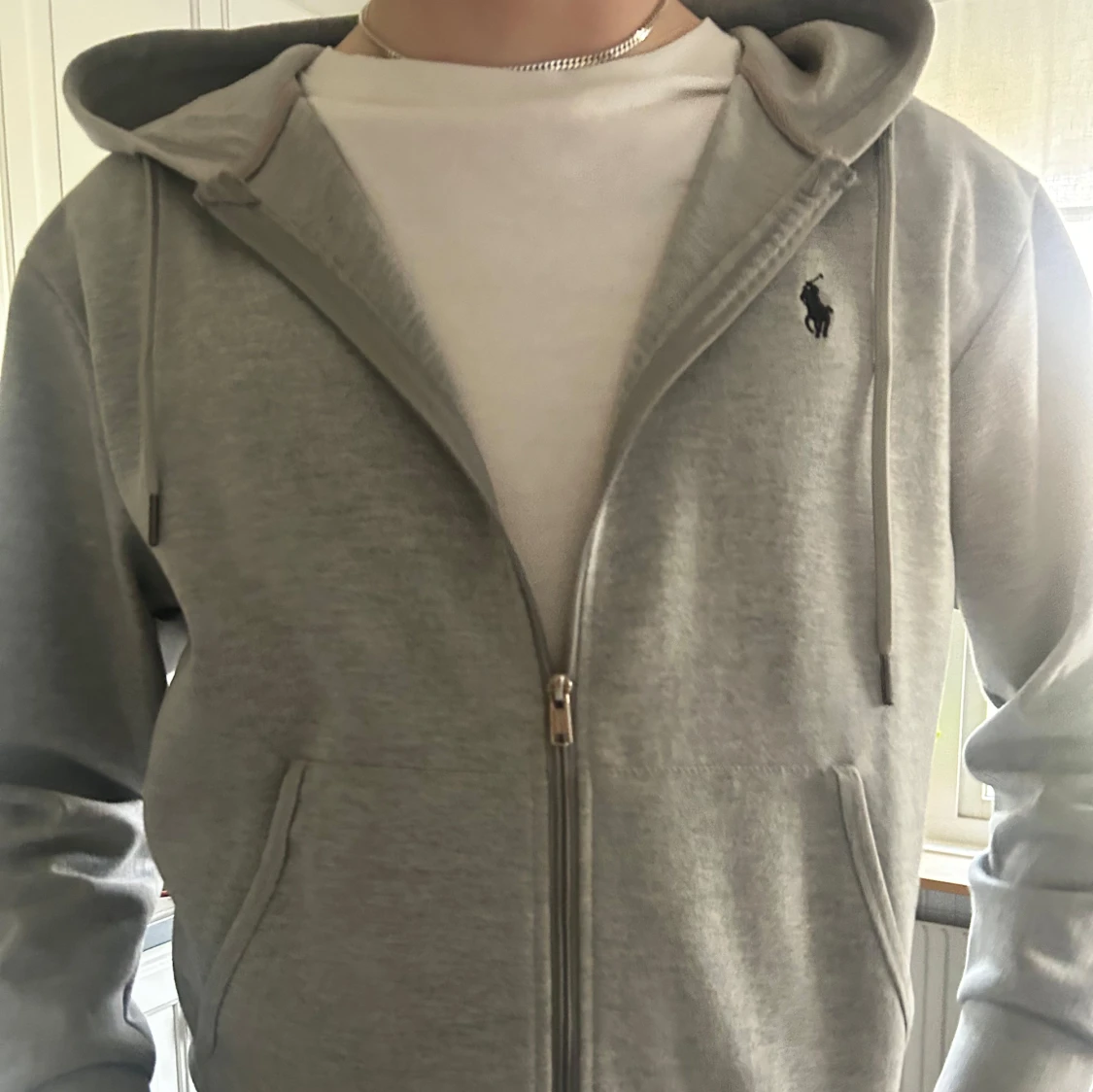Grå hoodie från Ralph Lauren