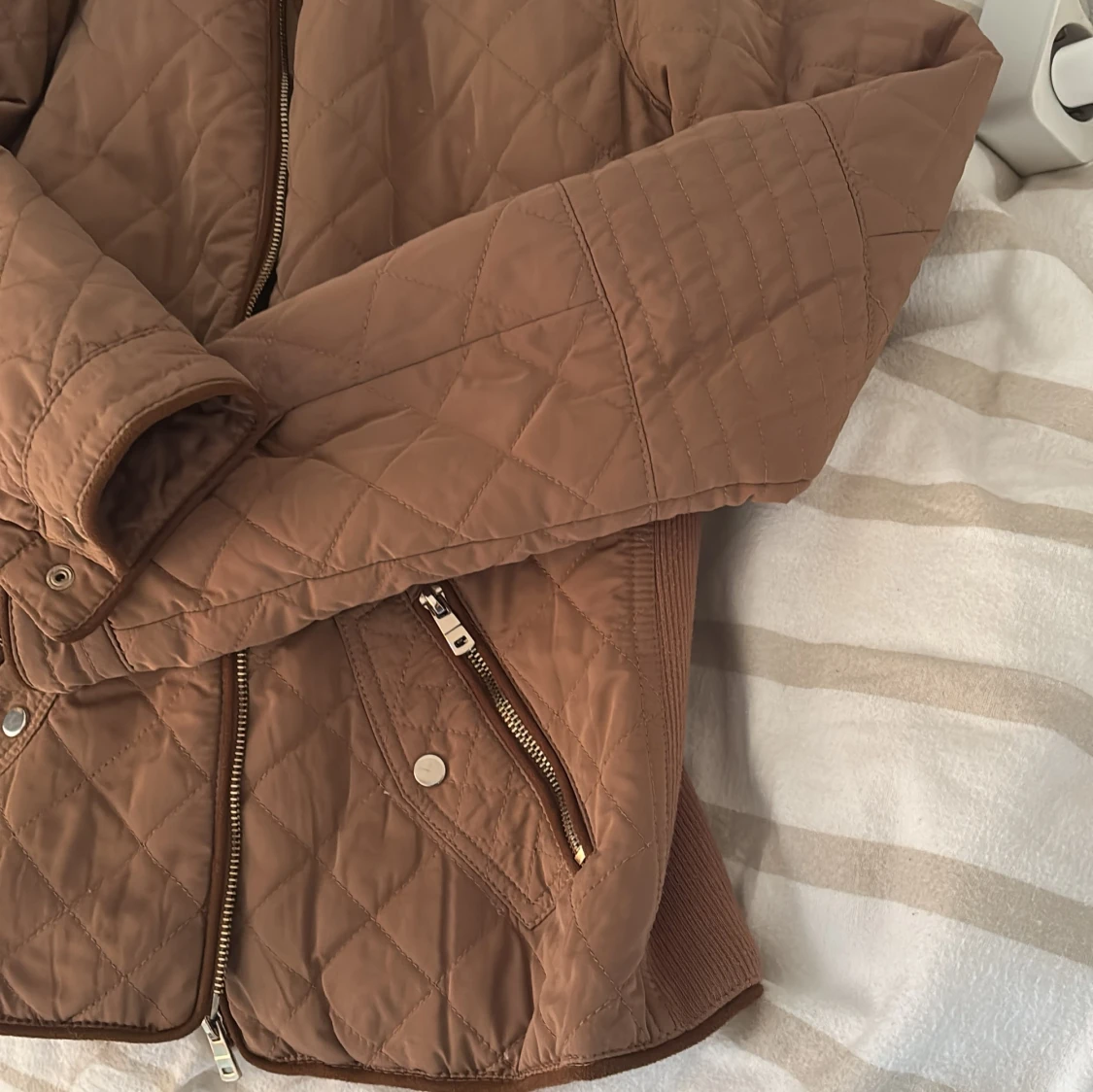 Quiltad brun jacka från lft  - 2