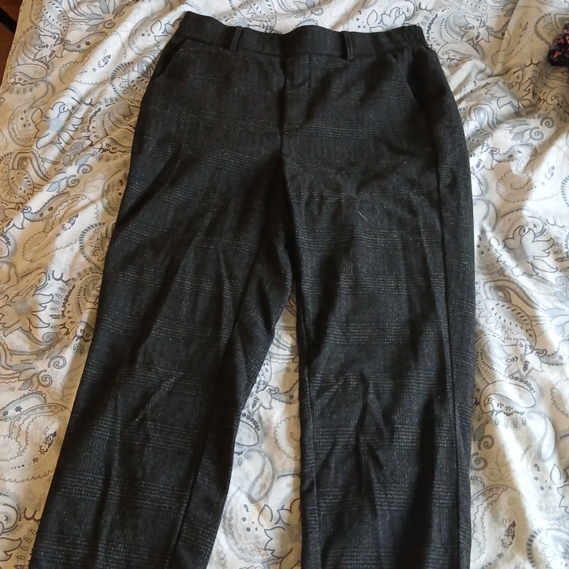 Svarta kostymbyxor från Vero Moda