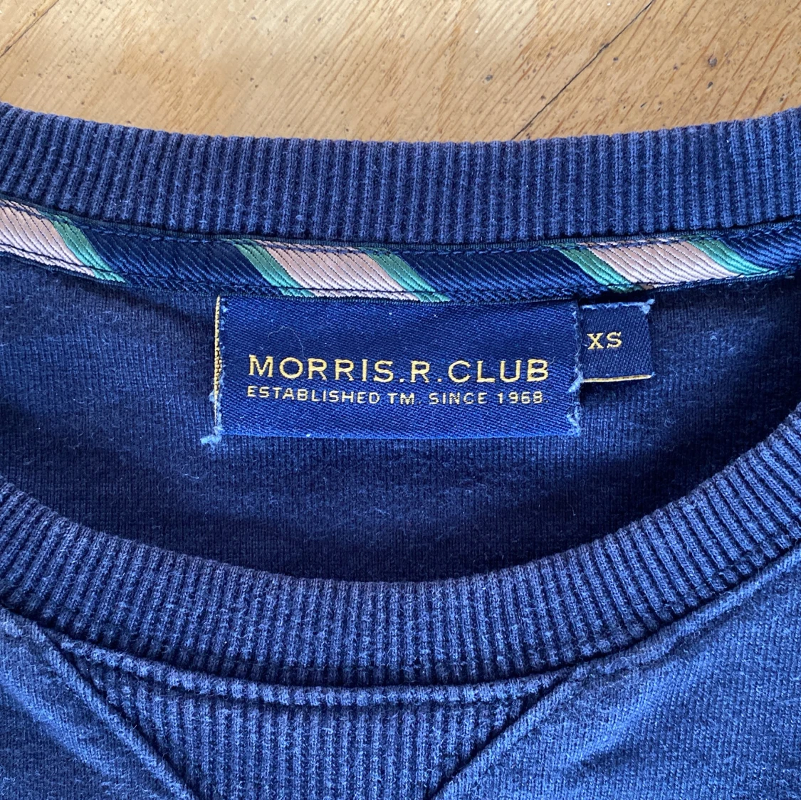 Mörkblå långärmad tröja från Morris R. Club - 3