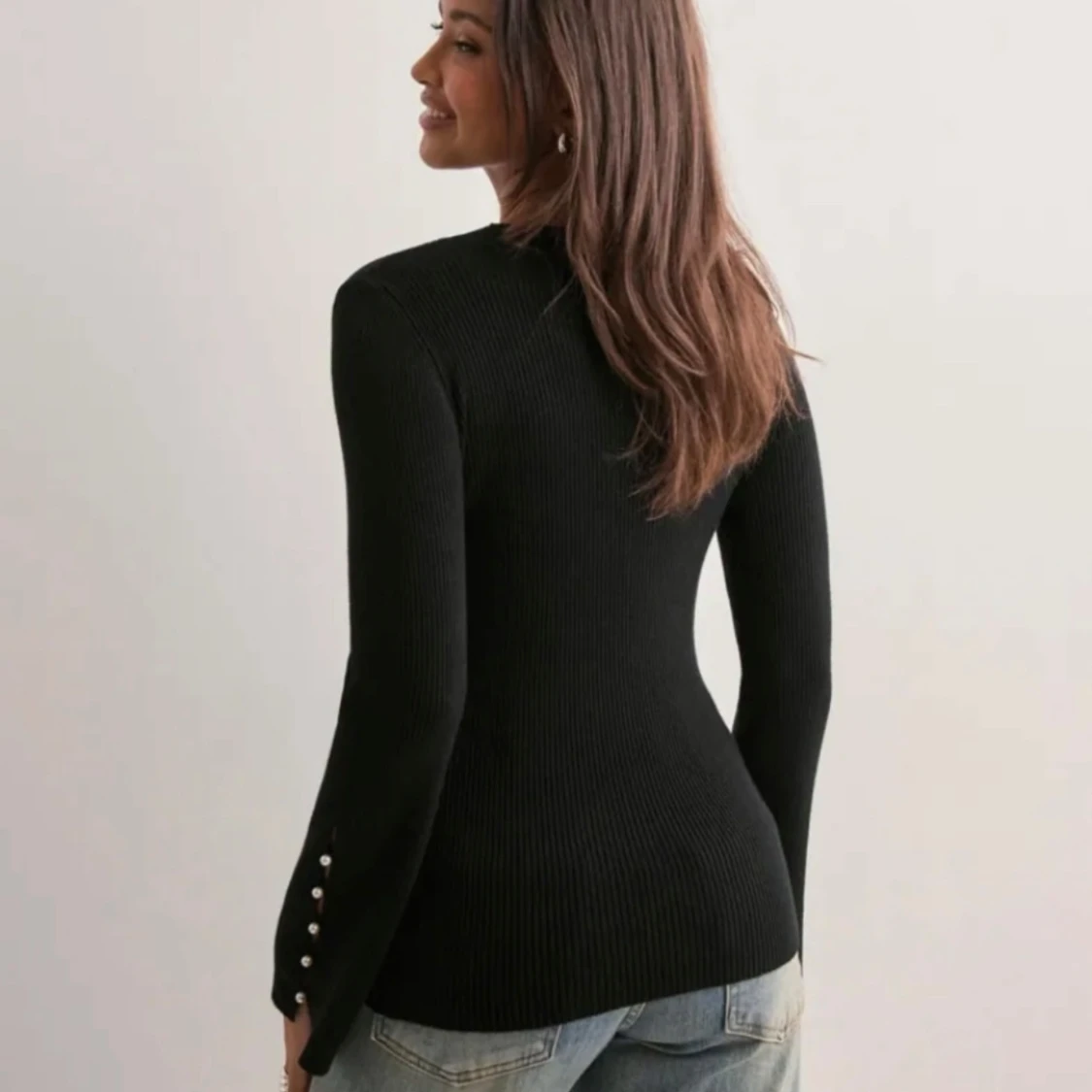 Långärmad tröja med pärldetaljer  - 2