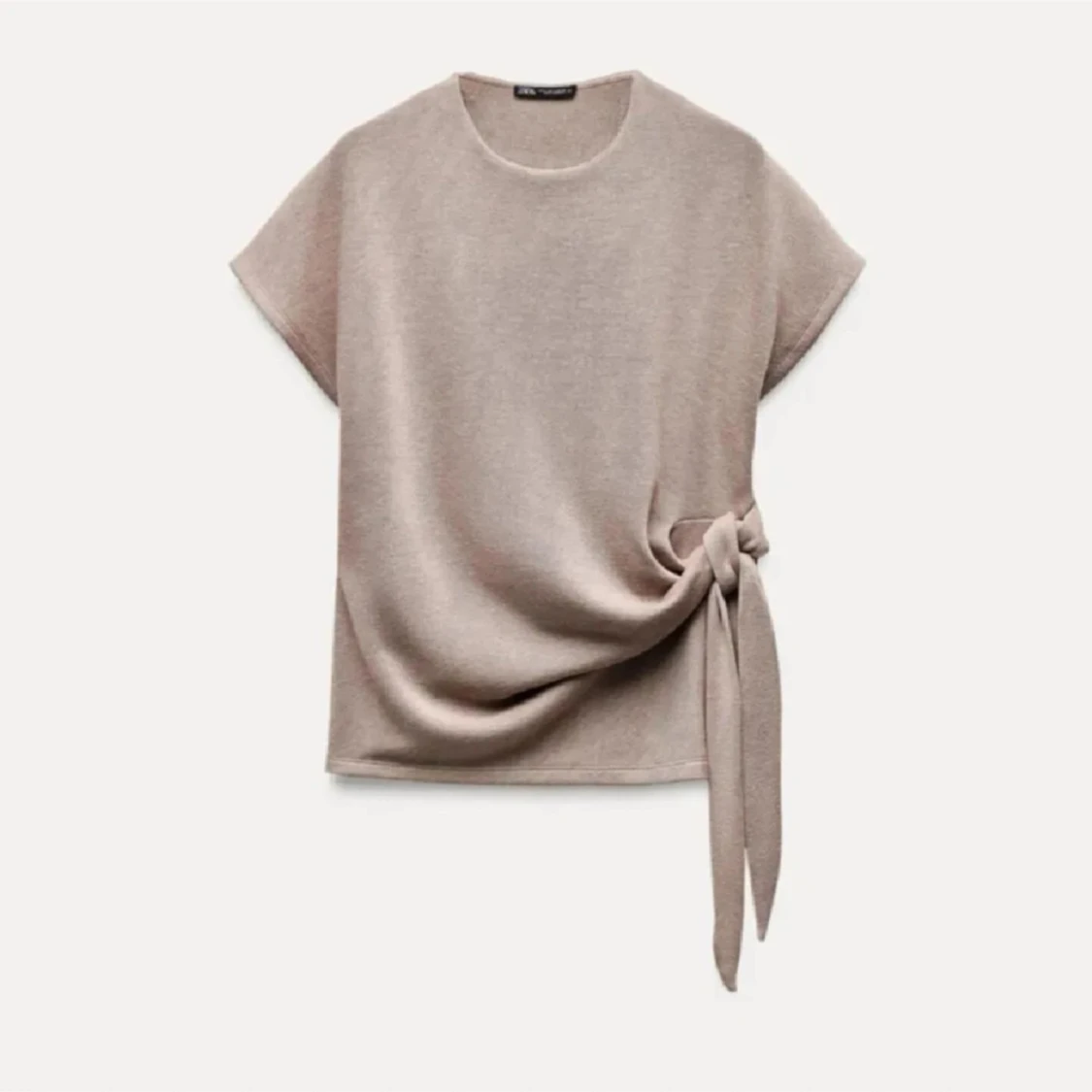 Beige topp med knyt från Zara
