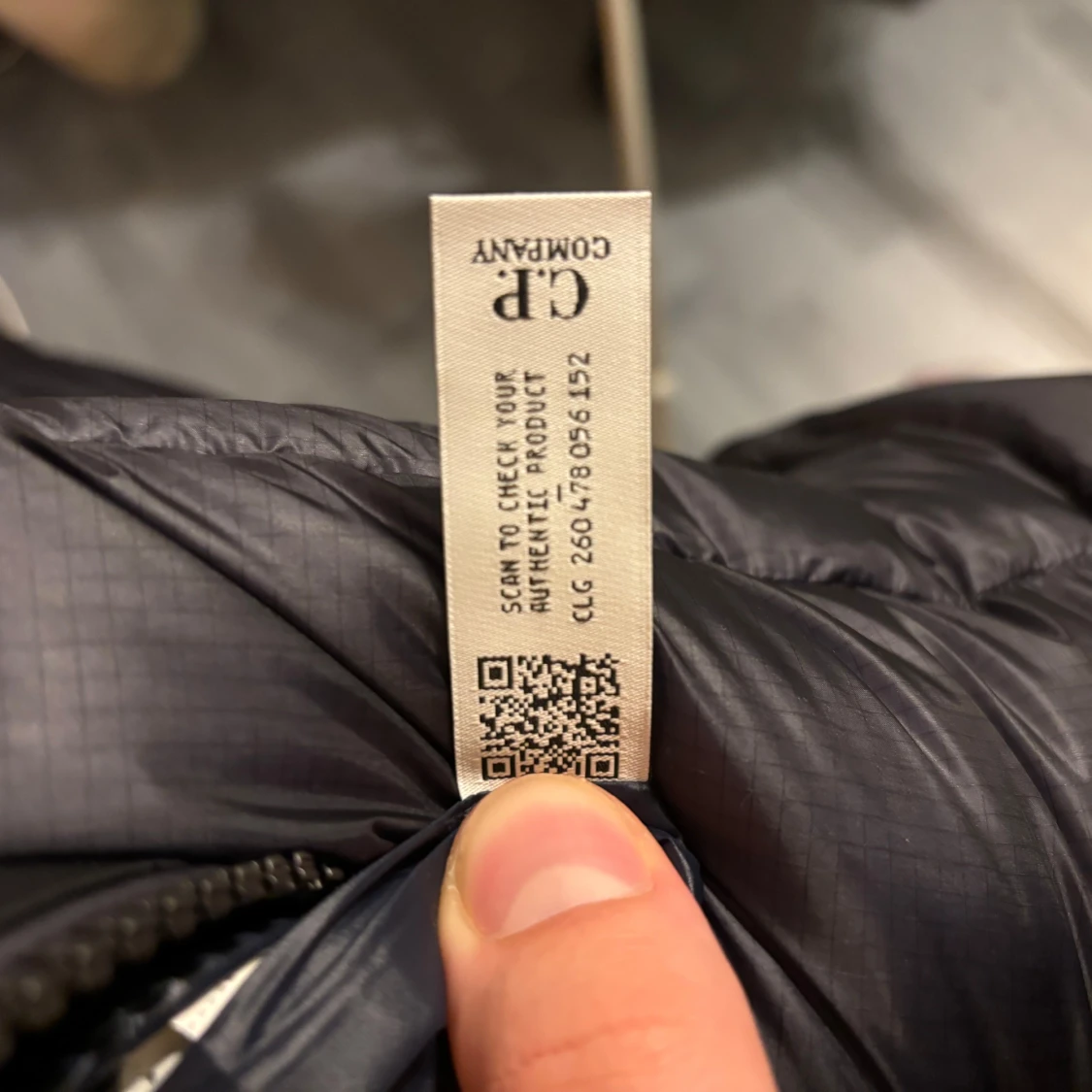 Svart pufferjacka från C.P. Company - 1