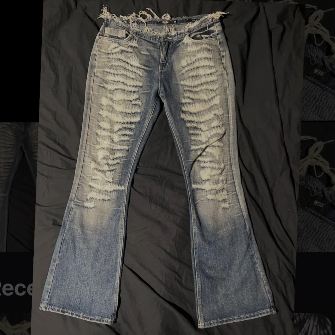 Blå bootcut jeans från jaded london