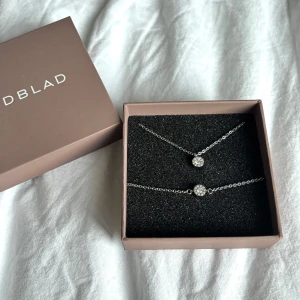 Halsband och armband från Edblad - Helt nytt silvrigt set från Edblad. Orginalpris: 399kr styck.