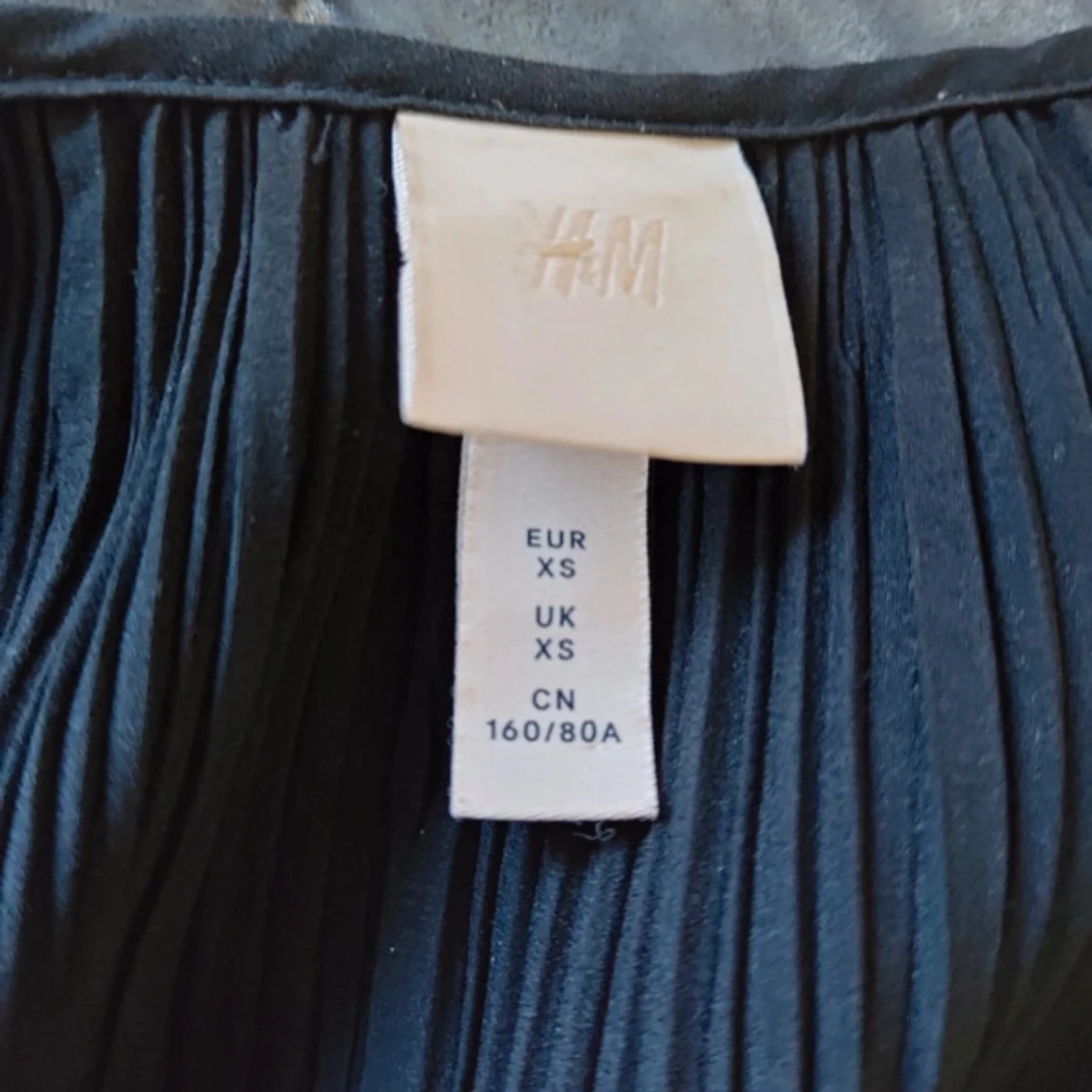 Blus med v-ringning - 1