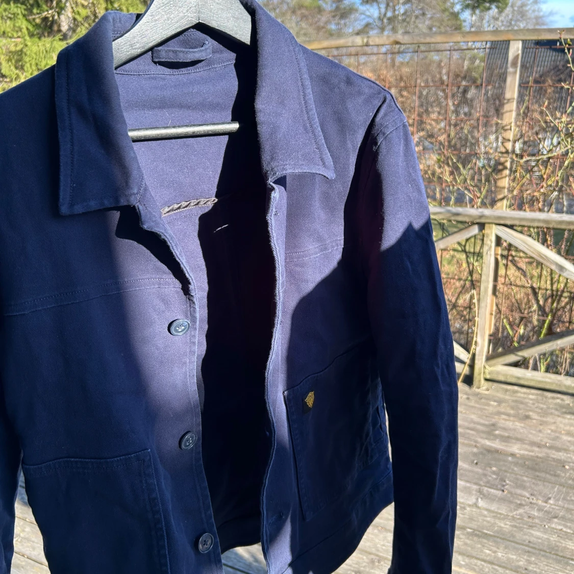 Mörkblå overshirt från Tiger of Sweden