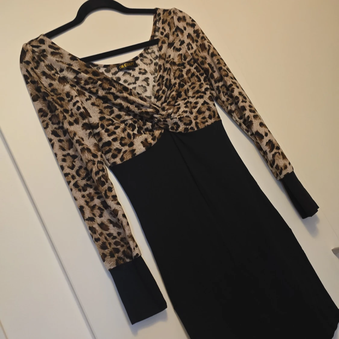 Leopardmönstrad klänning från Om Crazy - 2