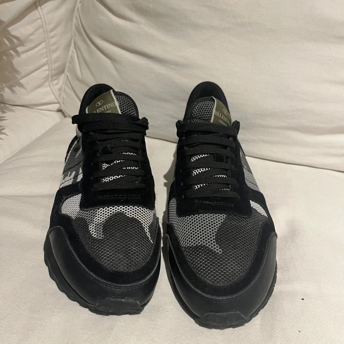 Camouflage sneakers från Valentino