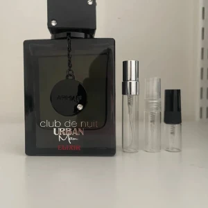 Club de nuit urban man elixir samples - Nu säljer jag samples på min club de nuit parfym. Den liknar creed aventus blandat med dior sauvage. 2ml/15kr 3ml/20kr 5ml/30kr
