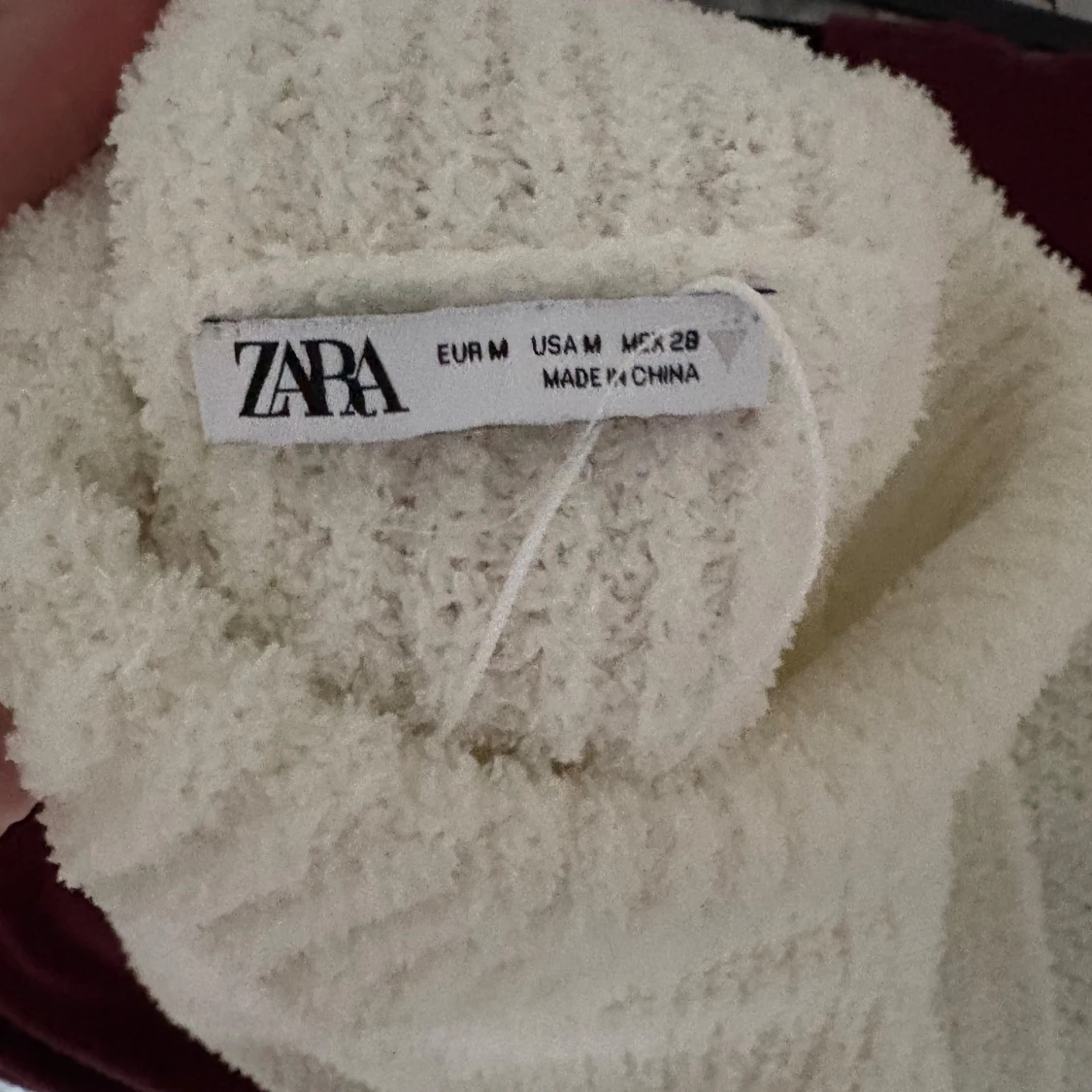 Vit ärmlös stickad topp från Zara - 3