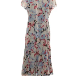 Blommig sidenklänning från Jones New York - Säljer en elegant blommig klänning i 100% siden från Jones New York. Klänningen har korta ärmar och ett vackert blommönster i blått och rött. Perfekt för en somrig look!