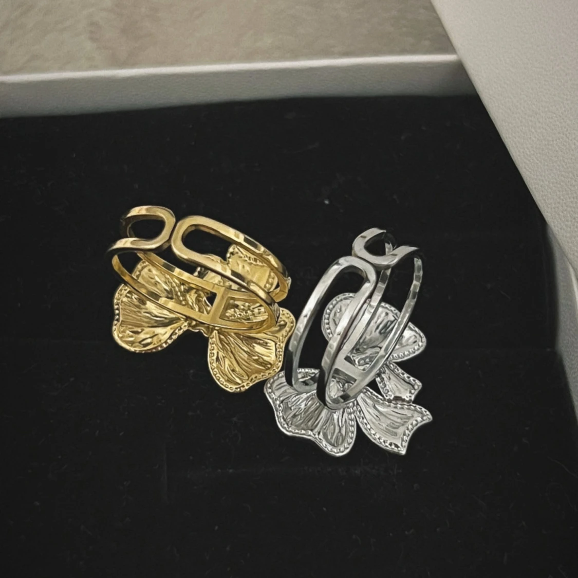 Guldig Rosett ring  - 3