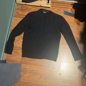 Oscar Jakobson tröjor  - Säljer två riktigt feta Oscar Jakobson tröjor för ett riktigt bra pris 