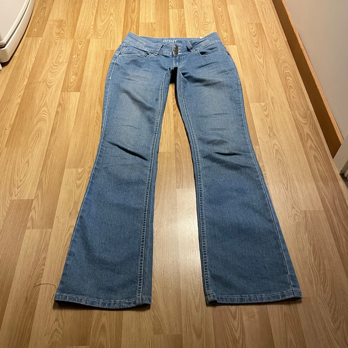 Lågmidjade bootcut jeans 