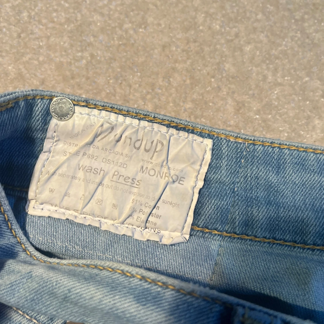 Dondup med slitningar - 2