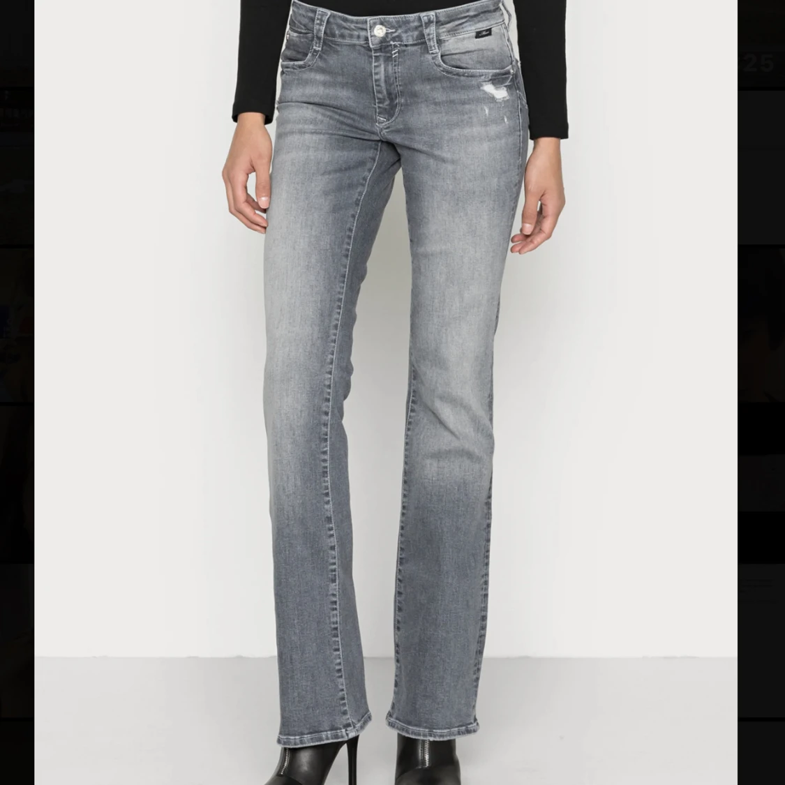 Bootcut jeans ❤️