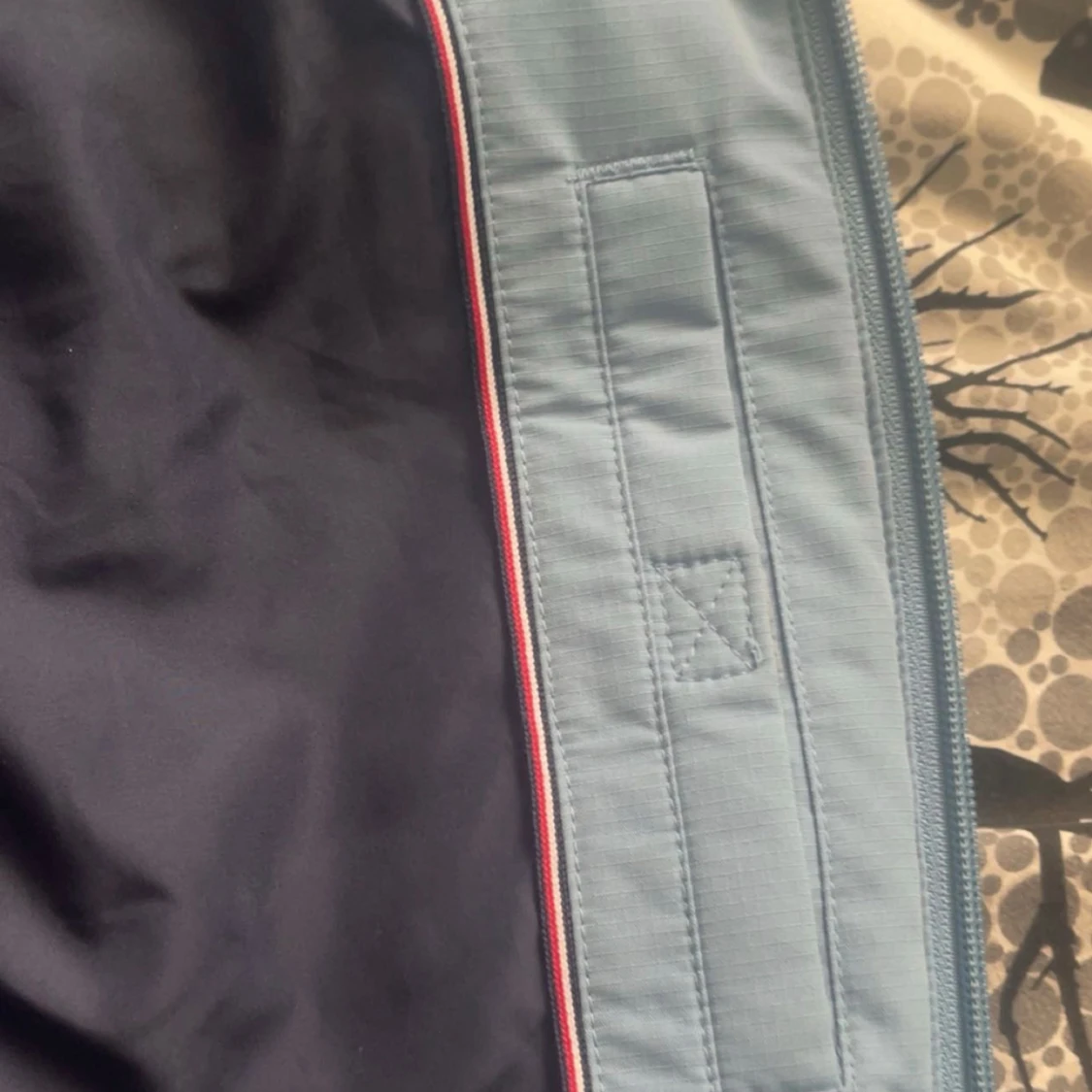 Ljusblå dunjacka från Tommy Hilfiger - 3