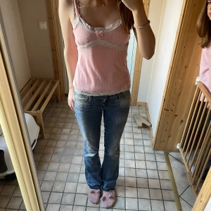 Gulligt rosa linne - Säljer detta linne eftersom jag inte använder det längre❤️ skriv vid frågor pris går att diskutera 