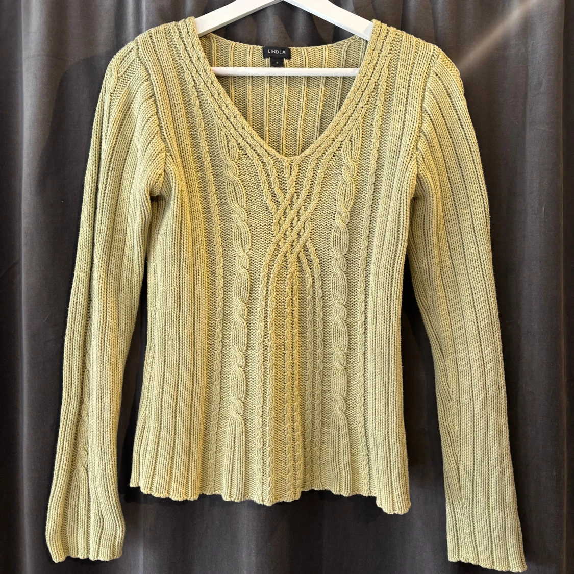 Grön stickad tröja