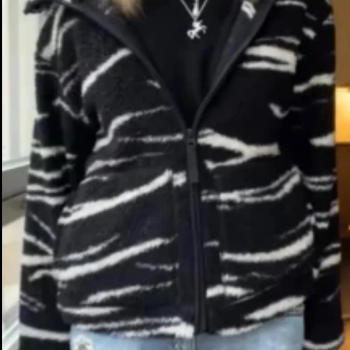 Zebramönstrad teddyjacka med dragkedja - 2