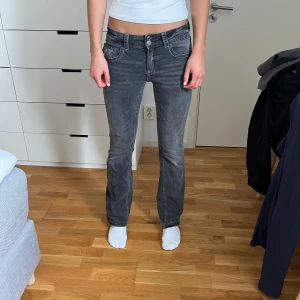 jeans gina  - fina jeans från gina, sparsamt använda