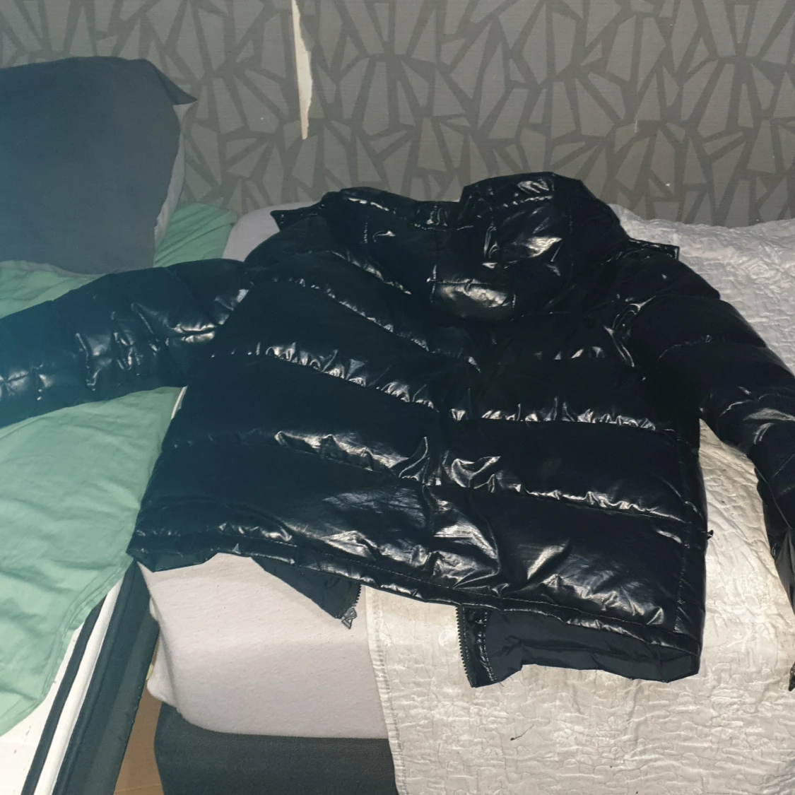 Svart pufferjacka från Moncler - 1