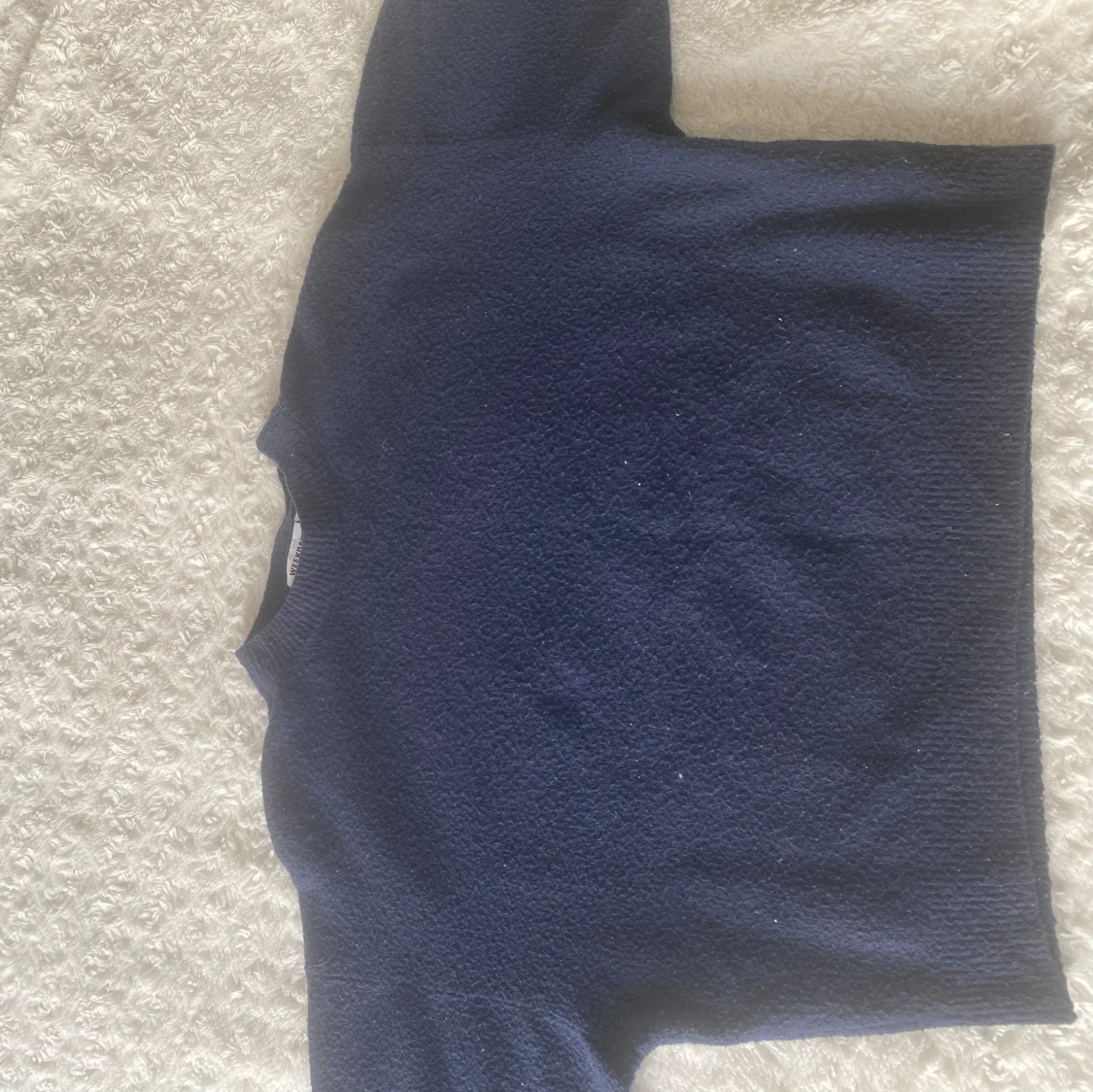 Mörkblå stickad tröja Weekday - 2