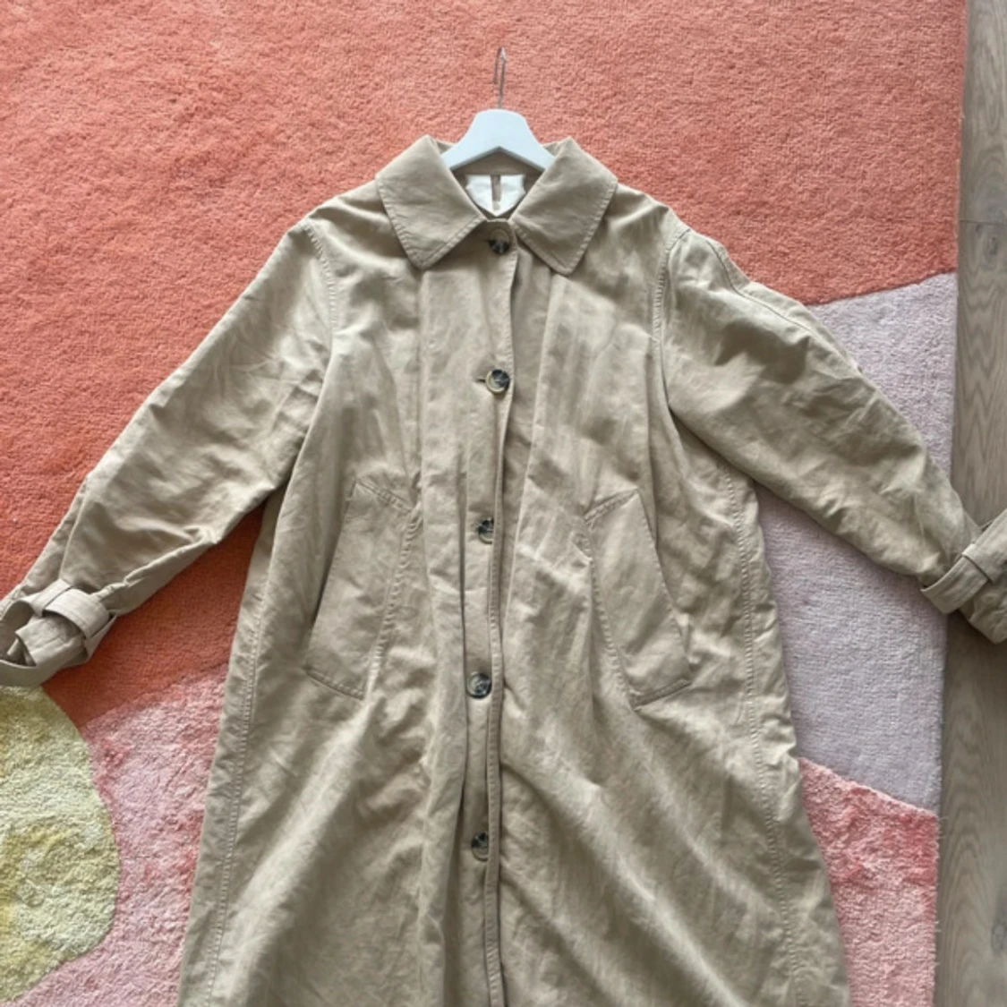 Beige trenchcoat, arket - 2