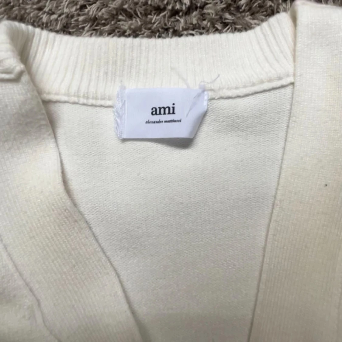 Vit kofta från Ami Paris med rött hjärta - 2