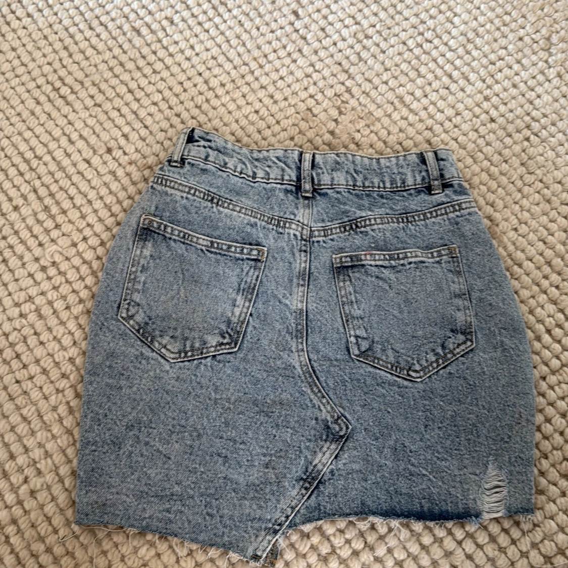 Blå jeanskjol med slitningar FB Sister - 2