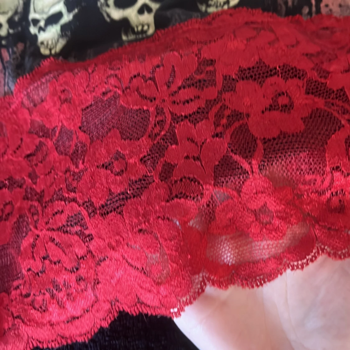 Svart och röd linneklänning Too Fast - 3