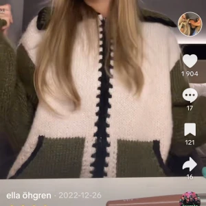 INTRESSEKOLL!! - intressekoll på min fina kofta ifrån Zara i storlek S bara använd en gång, skriv gärna till mig vad du hade kunnat tänka dig att lägga!💖💖💖Storlek S men passar även M