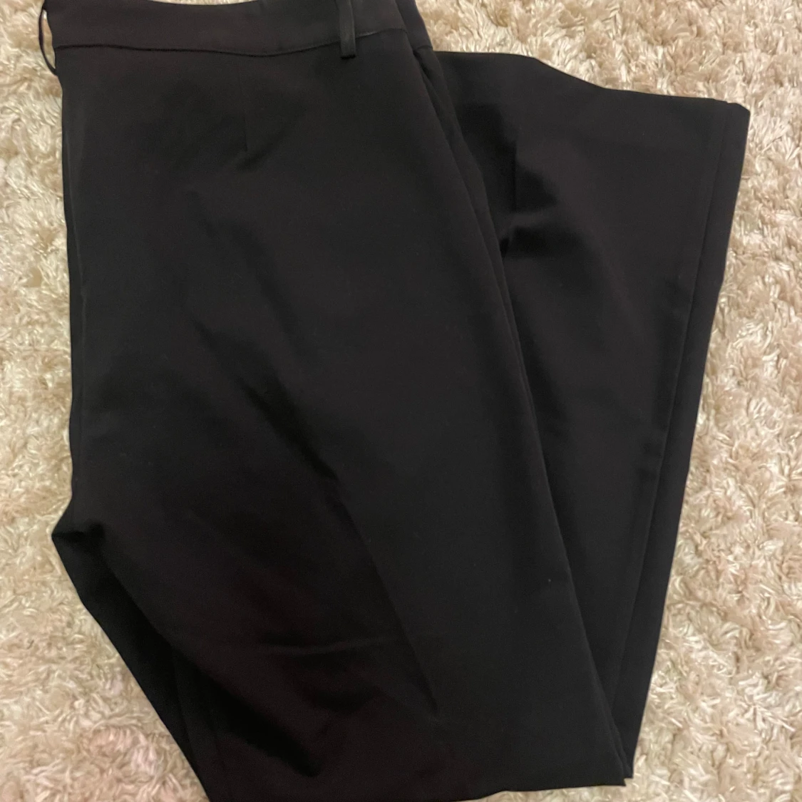 Svarta kostymbyxor från Junkyard - 1
