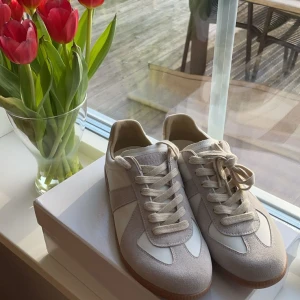 Maison Margiela - Riktigt feta maison margielas i storlek 42. Nytt skick o aldrig använda. Pris kan diskuteras. (Obs it 0rgi nal)