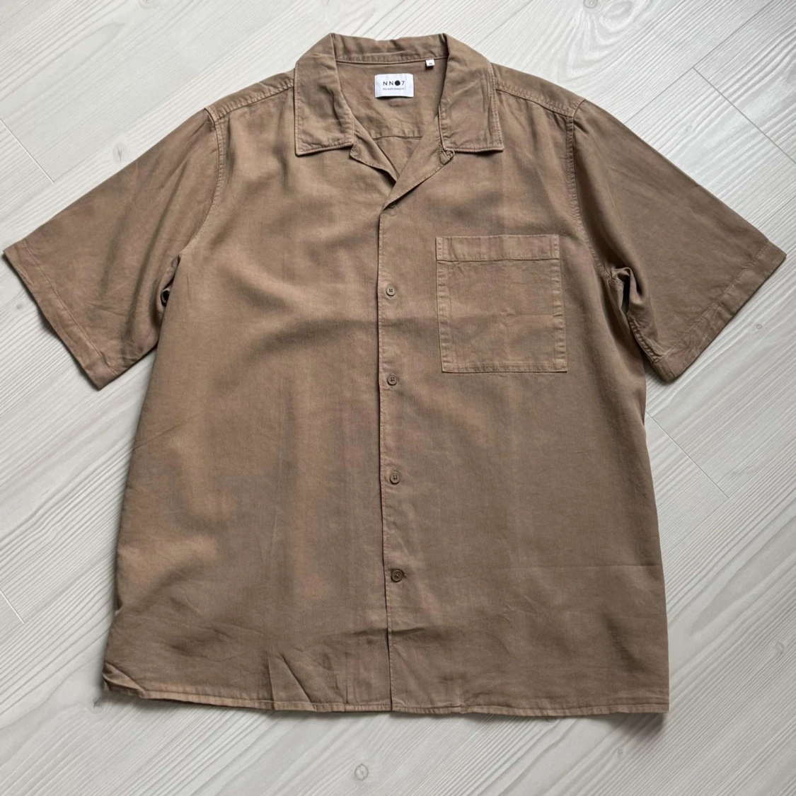 Brun skjorta från NN07