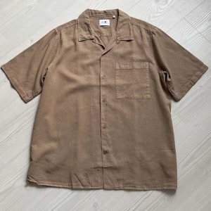 Brun skjorta från NN07 - Brun skjorta från NN07, använd ett fåtal gånger! 