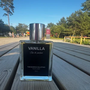 Theodoros Kalotinis Vanilla Eau de Parfum 50ml - Se bilder för mängd! 🙂