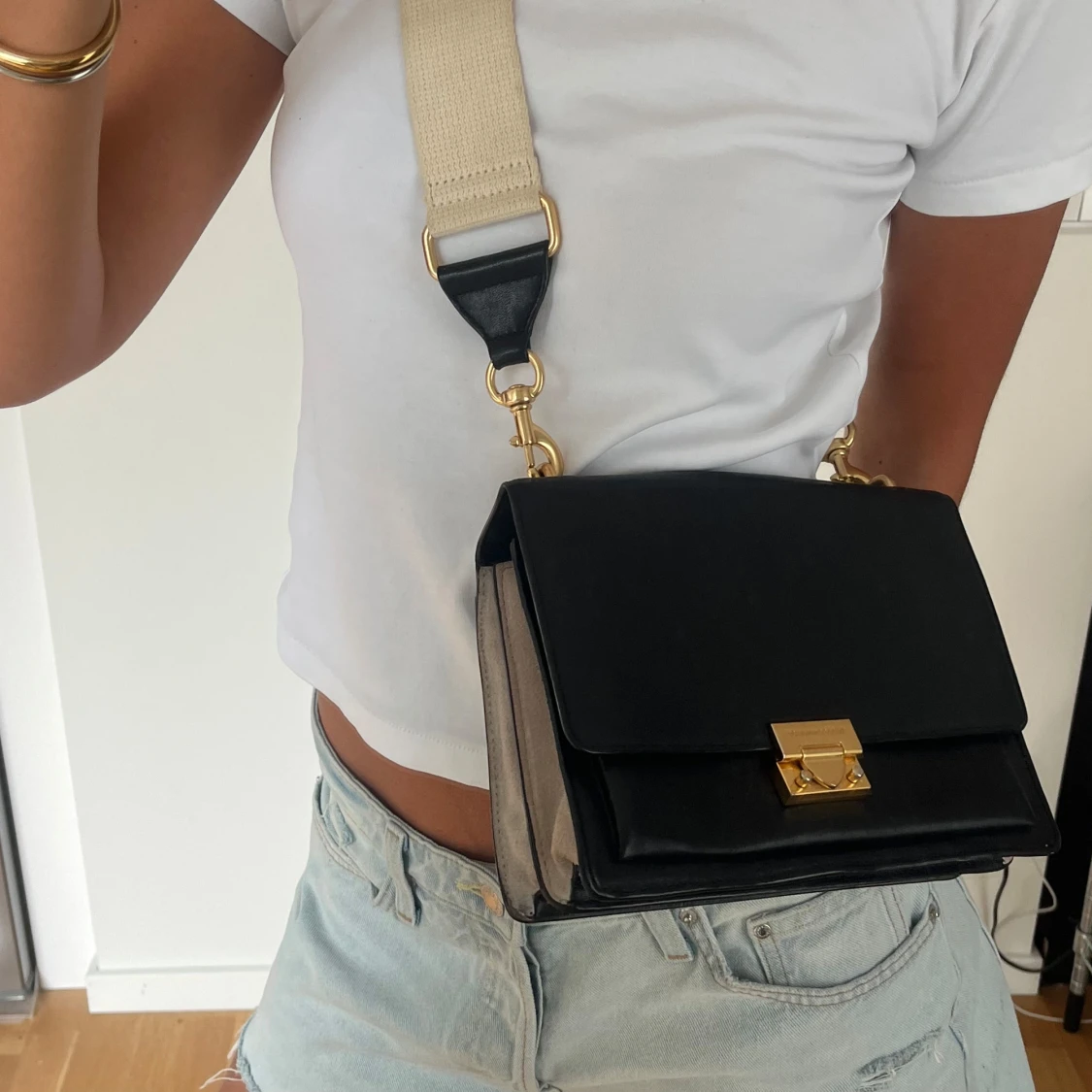 Svart axelväska från Rebecca Minkoff - 1