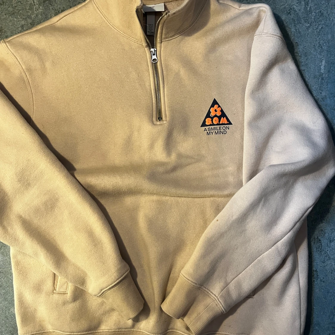 Beige half zip sweatshirt H&M 